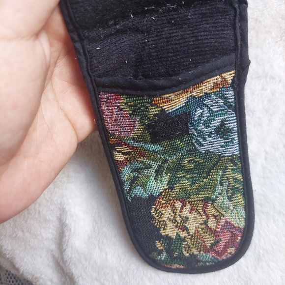 Vintage Floral Tapestry Coinpurse/Cellphone Case - Picture 3 of 5